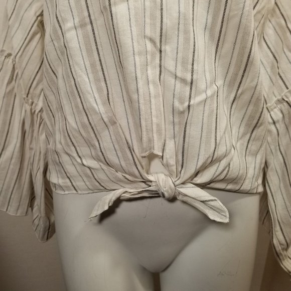 Lavender Field Womens Top Blouse Size M Striped Linen Cropped Bell Sleeve V-Neck - Picture 6 of 8